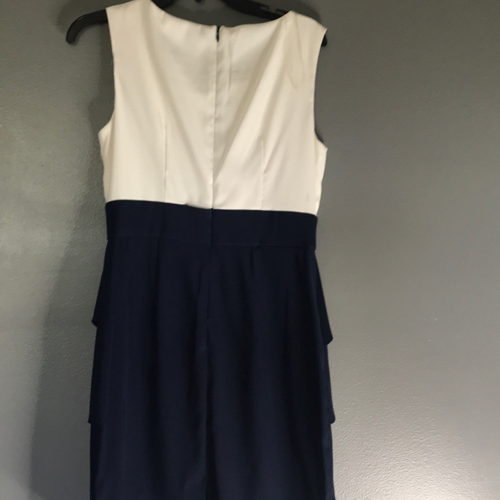 Dress - Picture 5 of 5